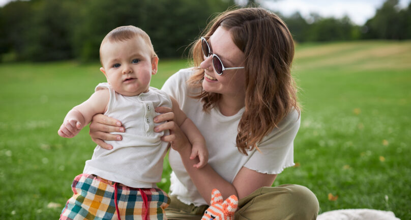 Image of a mum and her child